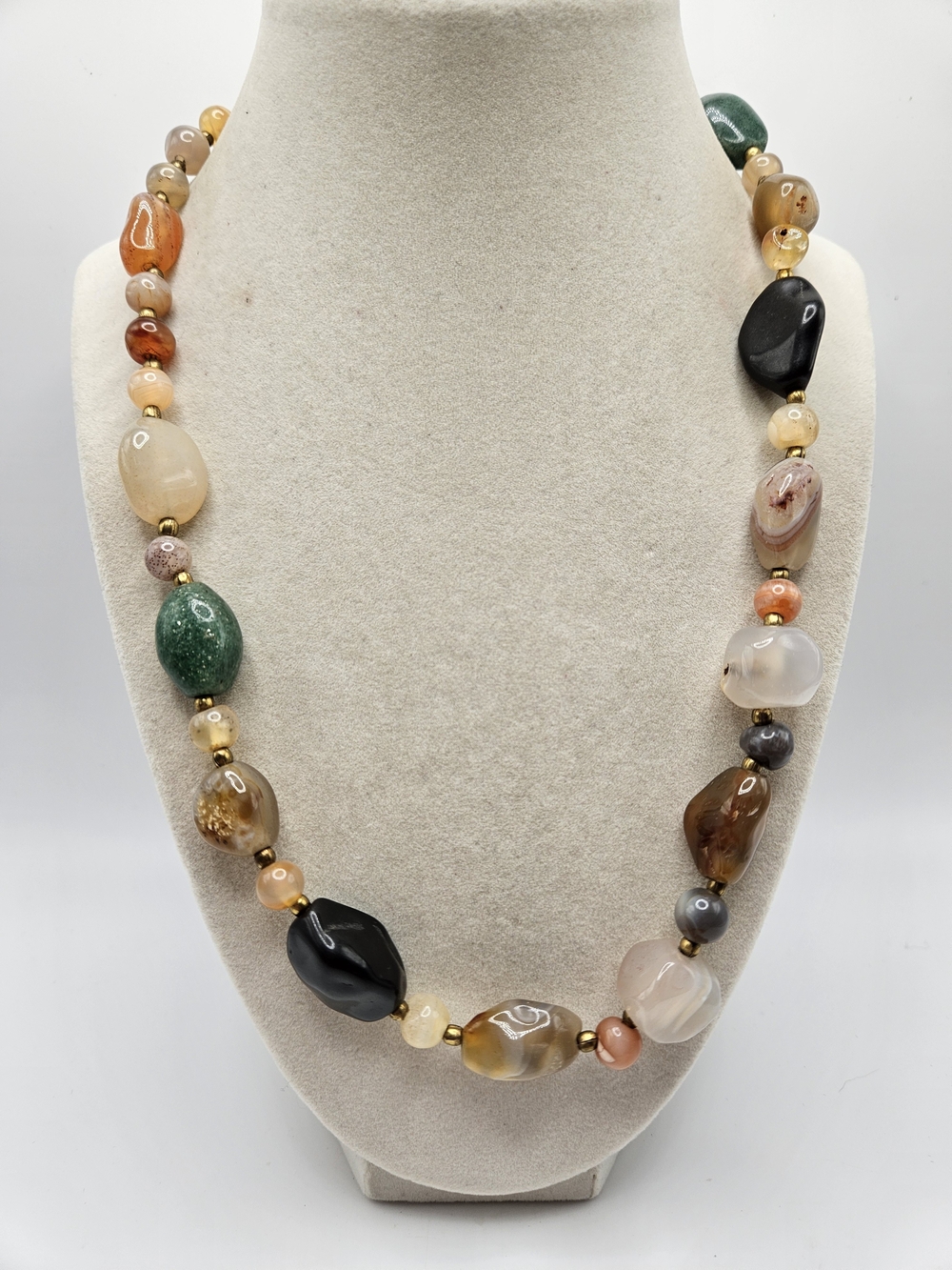 VINTAGE Polished Earth Tone Stone Beaded Strand Necklace Quartz Agate Onyx
